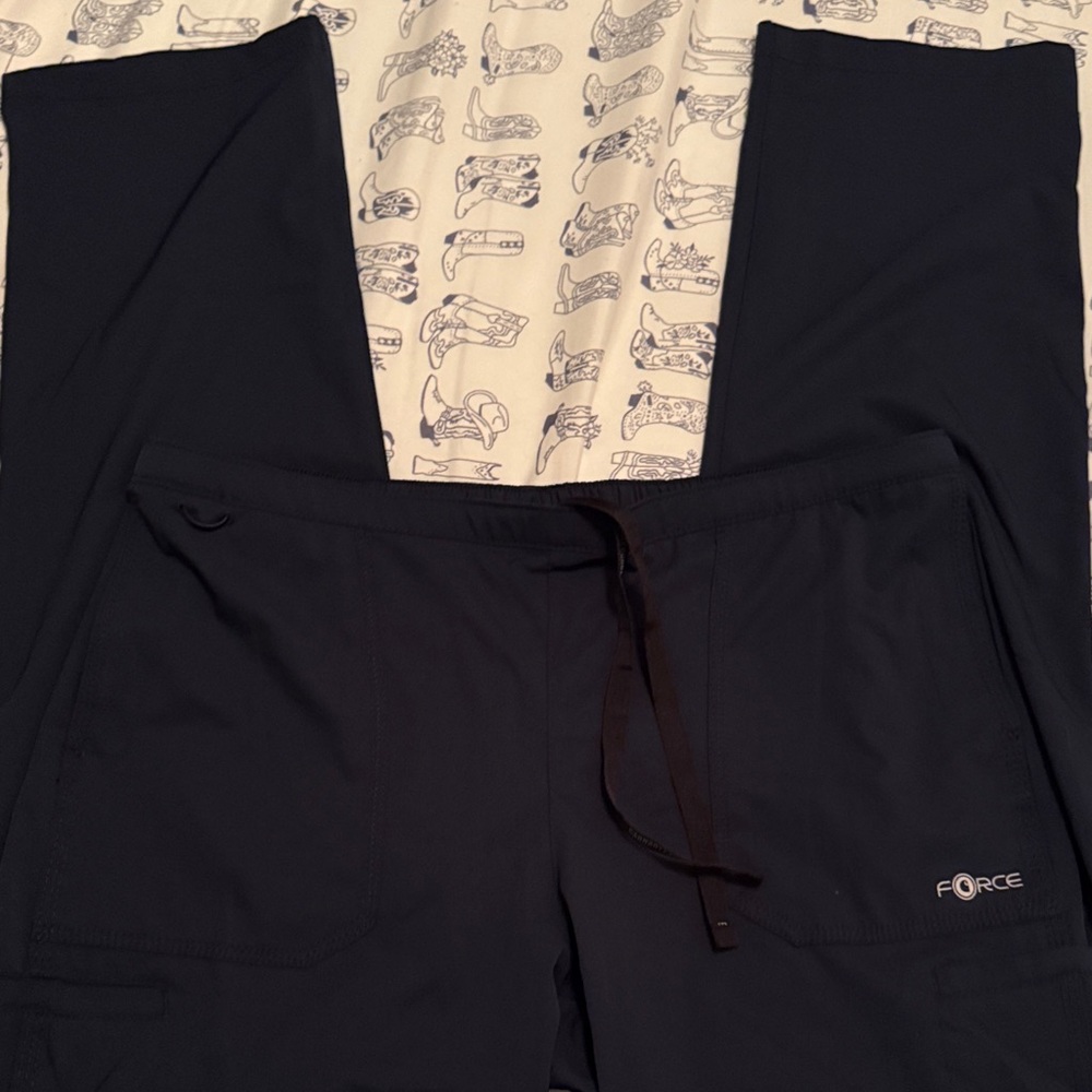 Force1 Women's Black Joggers